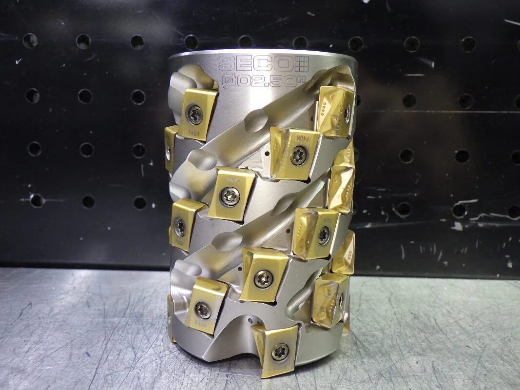 SECO 2.5" 4 Flute Coolant Thru Milling Cutter RD.R220.94-02.50-3.18-12-4A-V1 (LOC3569)