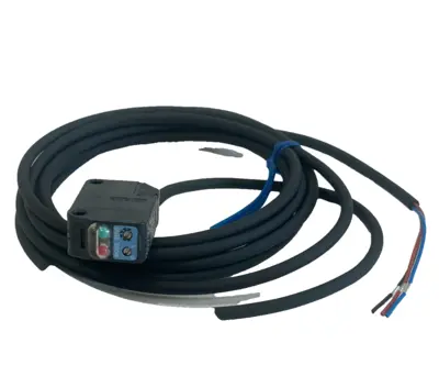 NEW KEYENCE PZ2-42 PHOTOELECTRIC SENSOR PZ242