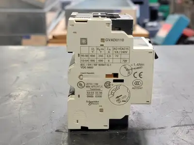 Used SCHNEIDER ELECTRIC GV2ME08 Switchgears British Columbia CA | Lenmark #241850
