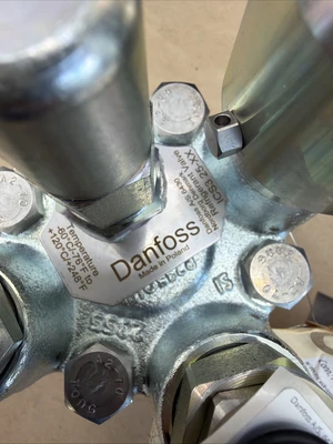 NEW Danfoss 148X0640
