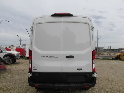 Used 2019 FORD TRANSIT 250 Vans Manitoba CA | Conquest Truck & Auto Sales #1508163