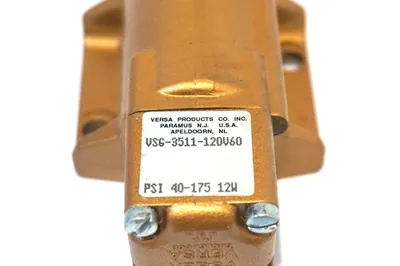 NEW VERSA VSG-3511-120V60 SOLENOID VALVE VSG3511120V60