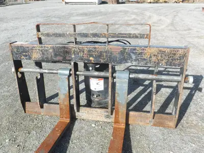 Used 2006 SKYTRAK SWING CARRIAGE Pallet Forks California US | Western Trencher & Equipment, Inc. #1497952