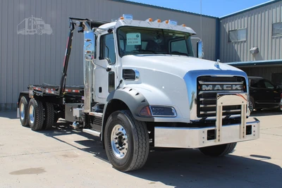 New | in-Stock 2025 MACK GRANITE 64BR Rolloff Trucks Texas US | Roll Off Truck World #1491930