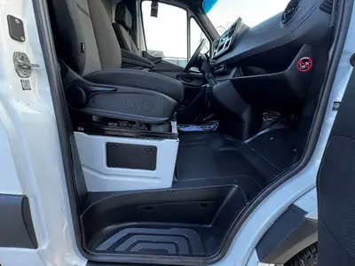 Used 2019 FREIGHTLINER SPRINTER Vans Florida US | Truck and Van Outlet #1509215