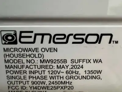 Used Emerson Used Emerson MW9255B Touch Control Microwave Oven 900W 0.9 Cu Ft - TH1 Restaurant Small Appliances Illinois US | Falcon Restaurant Supply #1374968