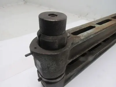 Toolset Inc. 22-06-12 LP2-1/2-12 1" MAX Hole Size 12" Throat C Frame Punch Unit