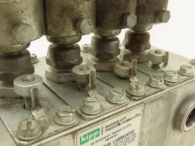 Madison Kipp SVH 4-Point Lubricator Sight Feed Oiler Pump Tank 9.75"L x 4"x 5.5"