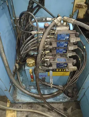 Used 1998 DOALL C-3300NC Horizontal Band Saws Ohio US | G-2000, Inc. #1063270