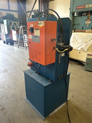 Used 2004 NEFF NEFF D15-5M PRESS C-Frame Presses Tennessee US | Alma Machinery #1327038
