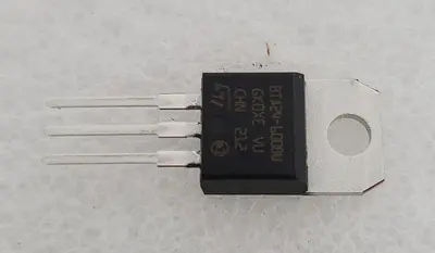 NEW STMICROELECTRONICS BTA24-600BW