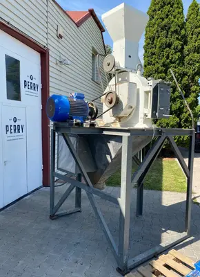 1999 SPOMASZ OSTRÓW WIELKOPOLSKI MI-250 Milling / Grinding Equipment – Miscellaneous | Perry Equipment (5)