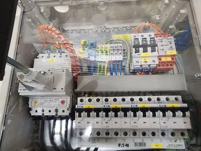 LEYBOLD OPTICS GMBH 10102522 , POWER DISTRIBUTION UNIT