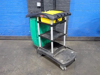 Rubbermaid Janitor Cart
