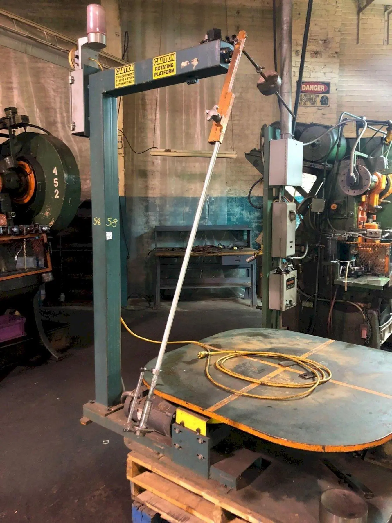 48" Rotating Uncoiler Table