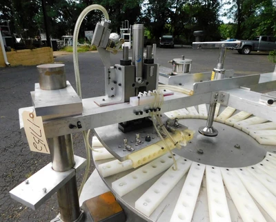 USED 4' ROTARY INDEXING TABLE 4' INDEXING TABLE