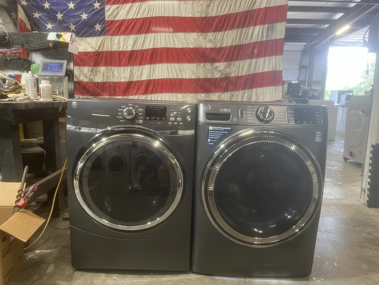 Used GE STEAM FRONT LOAD SET Washers Michigan US | Miedema Asset Management Group #1413824