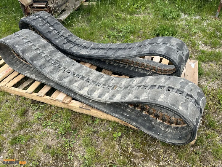 Used SET OF USED SKID STEER TRACKS _UNKNOWN_ Construction Equipment Parts Michigan US | Miedema Asset Management Group #1174477