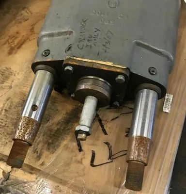 Qty 2 Hydraulic Draw Yoke Cylinder Assemblies Double Cylinder Hydraulic