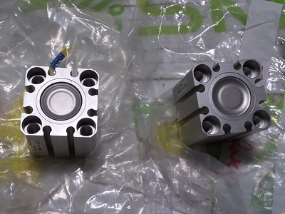 SMC CDQSB20-10S COMPACT CYLINDER - BRAND NEW