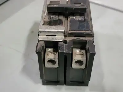 USED CUTLER-HAMMER QC2050
