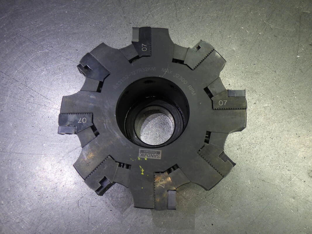 Sandvik 5" (.5906-.689" W) Indexable Slot Mill 1.25" Arbor R331.32-127R32KM (LOC365)