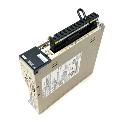 Yaskawa SGDV-1R6A01A Sigma-5 Servopack Amplifier - New Other