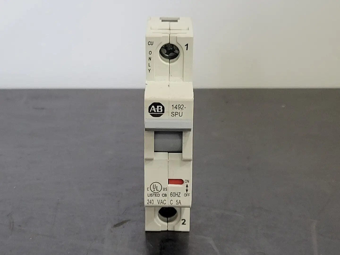 NEW ALLEN-BRADLEY 1492-SPU1C050