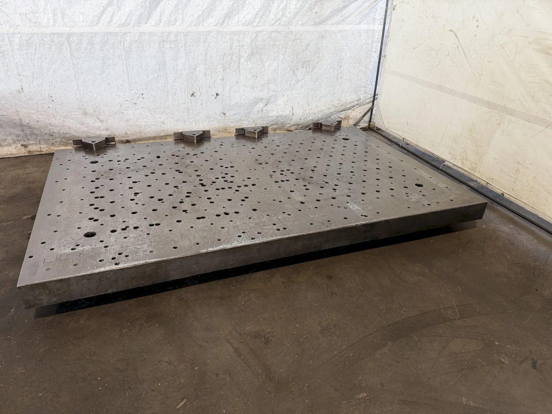 60" X 96" X 5" DRILLED & TAPPED FLOOR PLATE. STOCK # 0540626