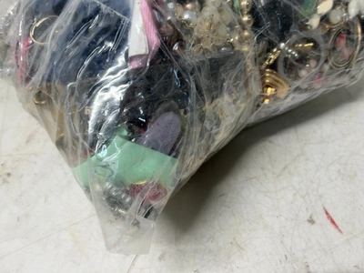 Used _UNKNOWN_ _UNKNOWN_ Jewelry & Gemstones Michigan US | Miedema Asset Management Group #1760463