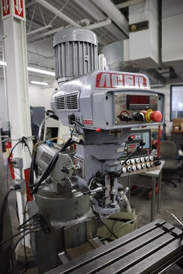 Used BRIDGEPORT 2J Vertical Mills Minnesota US | Machinesused.com #1368685