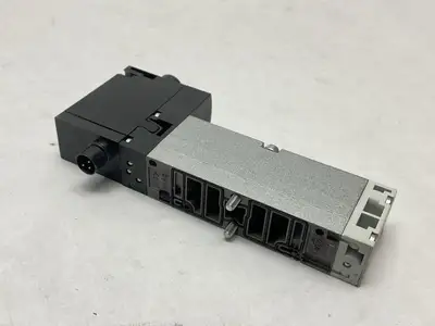 VSVA-B-M52-MZD-A2-1T1L | Festo  Pneumatic Solenoid Valve 539185 - New Other