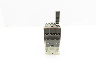 ABB AF30Z-30-00-21 Auxiliary Contactor 600V 50A