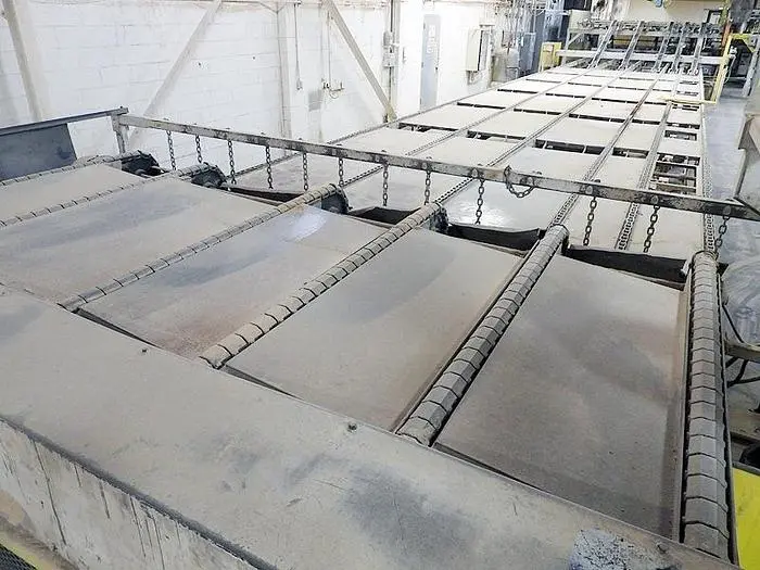 COMBINATION ROOF-TOP & FLAT-TOP CHAIN CONVEYOR SYSTEM