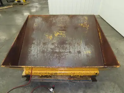 Econo Lift Pneumatic Tilt Table Tote Tipper 8000lbs 30° Degree 55 x 44" Top