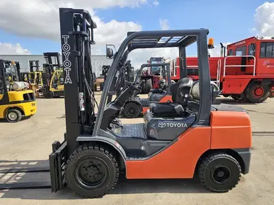 Used 2016 TOYOTA 8FGU32 Misc Forklifts Illinois US | Somerset Equipment Sales #1542833
