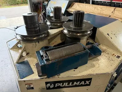 5" X 5" X 1/2" PULLMAX Z-41 HYDRAULIC ANGLE ROLL