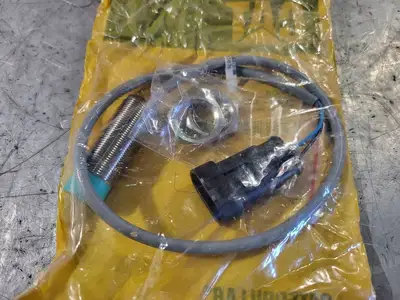 NEW CATERPILLAR 330-4261