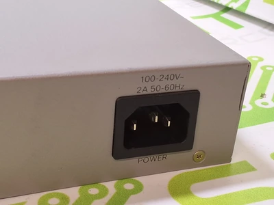 CISCO SG 200-50 50-PORT GIGABIT SMART SWITCH - LIKE NEW