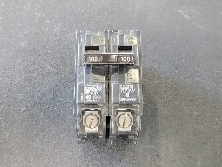 Used SIEMENS Q2100 Switchgears British Columbia CA | Lenmark #243609