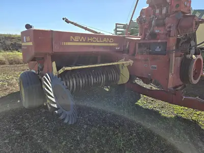 USED 1990 NEW HOLLAND 515