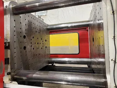 USED 2000 FERROMATIK MILACRON MT310-26WP