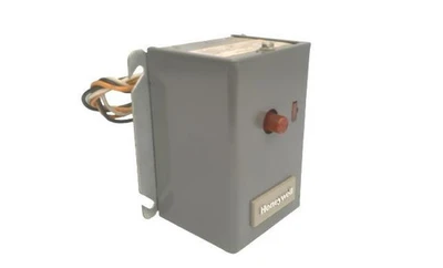 Honeywell R8184G1161 Protector Relay Controller [New]