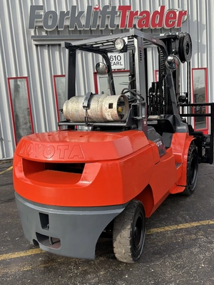 USED 2000 TOYOTA 7FGU45
