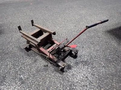 Craftsman 14" X 22" Hydralic Tilter