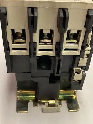 New | in-Stock TELEMECANIQUE LC1 D8011 Miscellaneous Equipment (Electrical & Power) Ohio US | Surplus Asset Holdings #1238211