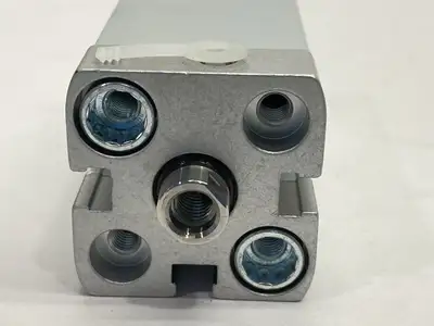 USED FESTO COMPACT PNEUMATIC CYLINDER 20MM BORE 40MM STROKE 536248