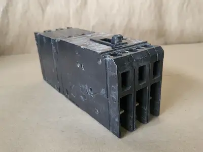 USED SIEMENS CED63A002