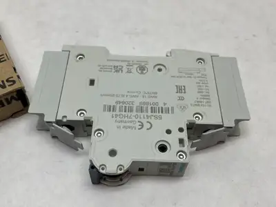 USED SIEMENS MINIATURE CIRCUIT BREAKER 10A 1-POLE C-CHAR.