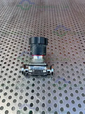 USED ITT BIO-TEK DIAPHRAGM VALVE W/ 1/2" SANITARY FITTING